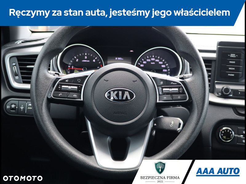 Kia Ceed - 16