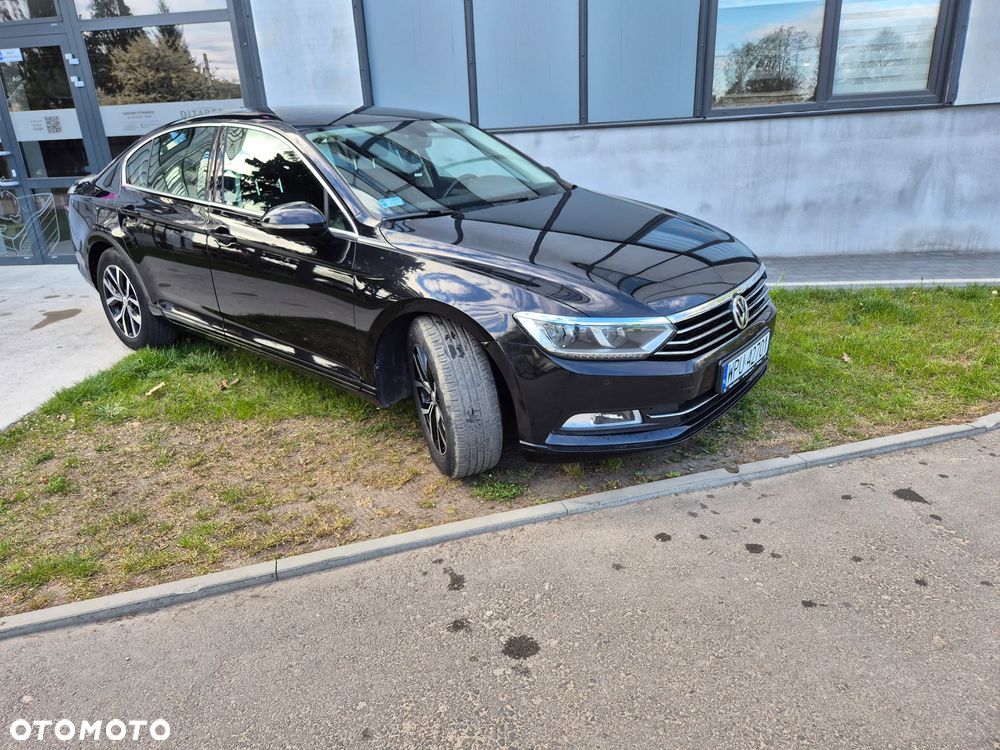 Volkswagen Passat 2.0 TDI (BlueMotion Technology) DSG Comfortline - 4