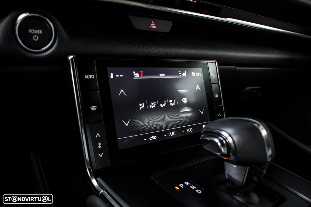 Mazda MX-30 e-SKYACTIV Excellence - 27