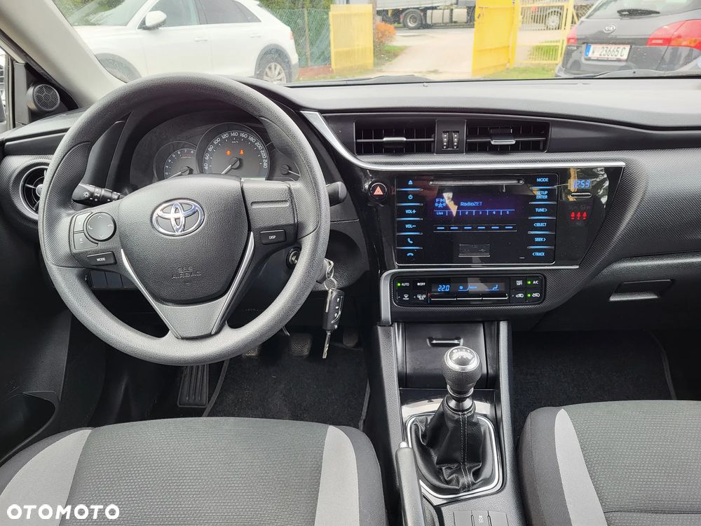 Toyota Auris 1.33 Dual-VVT-i Cool - 16