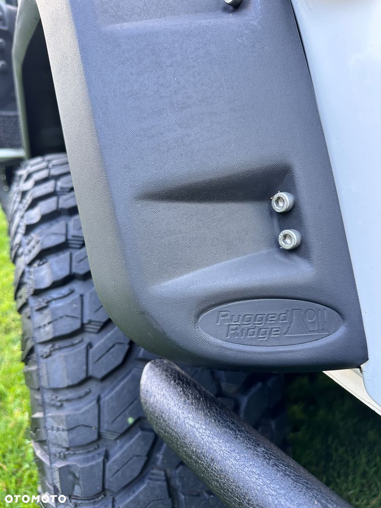 Jeep Wrangler - 14