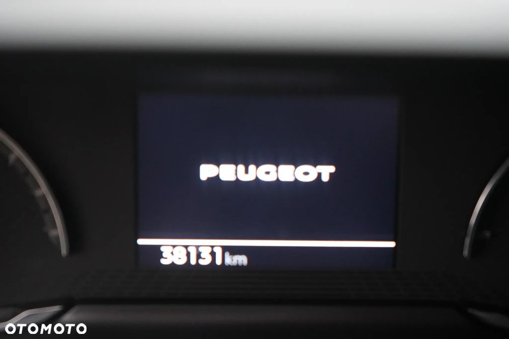Peugeot 2008 BlueHDi 110 Active Pack - 14