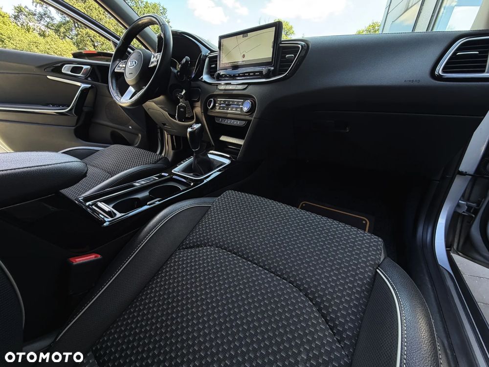 Kia XCeed 1.4 T-GDI L Business Line - 18