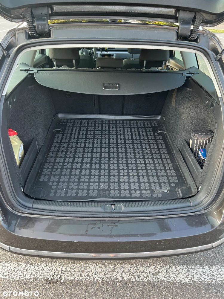 Volkswagen Passat 1.6 TDI Comfortline - 5