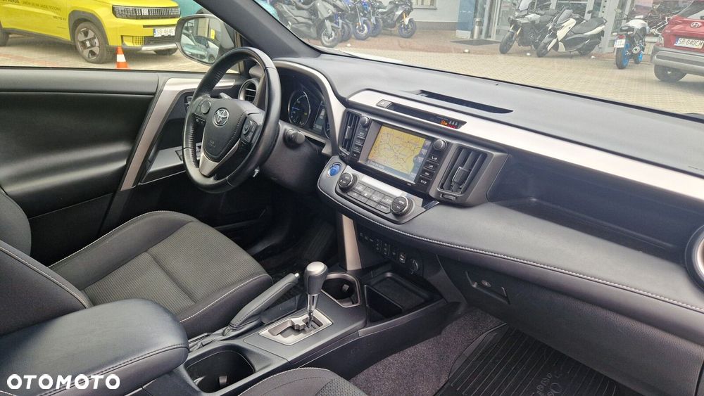 Toyota RAV4 Hybrid Premium 4x2 - 27