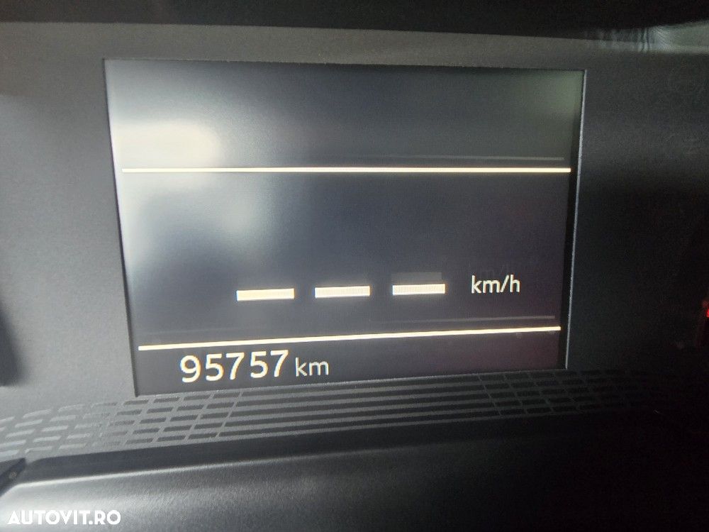 Peugeot 2008 1.5 BlueHDI FAP Active - 23