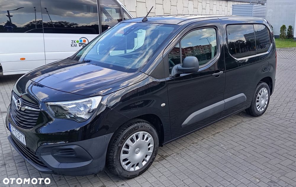 Opel Combo XL 1.2 Turbo Essentia S&S - 3