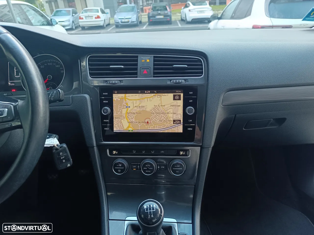 VW Golf 1.6 TDI Confortline - 26