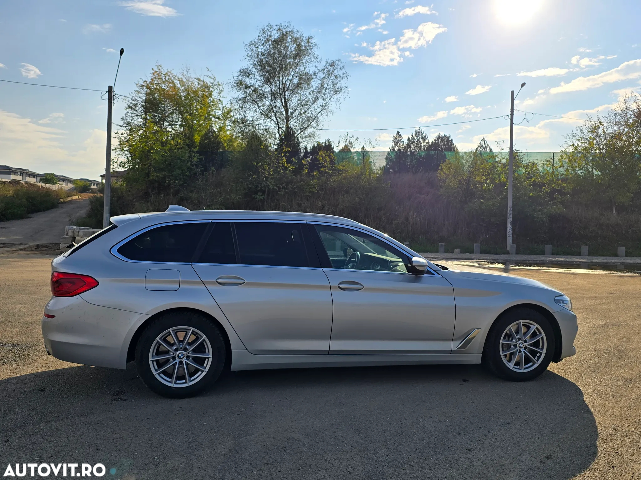 BMW Seria 5 530d xDrive Touring Aut. Luxury Line - 11