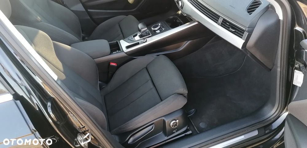 Audi A4 Avant 2.0 TDI Design S tronic - 28