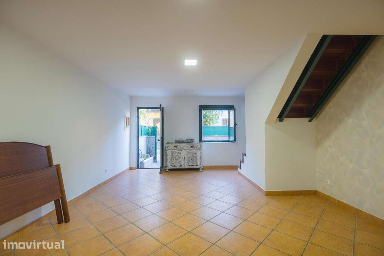 Moradia acolhedora de 2 pisos + sótão, situada numa zona... - Grande imagem: 3/34