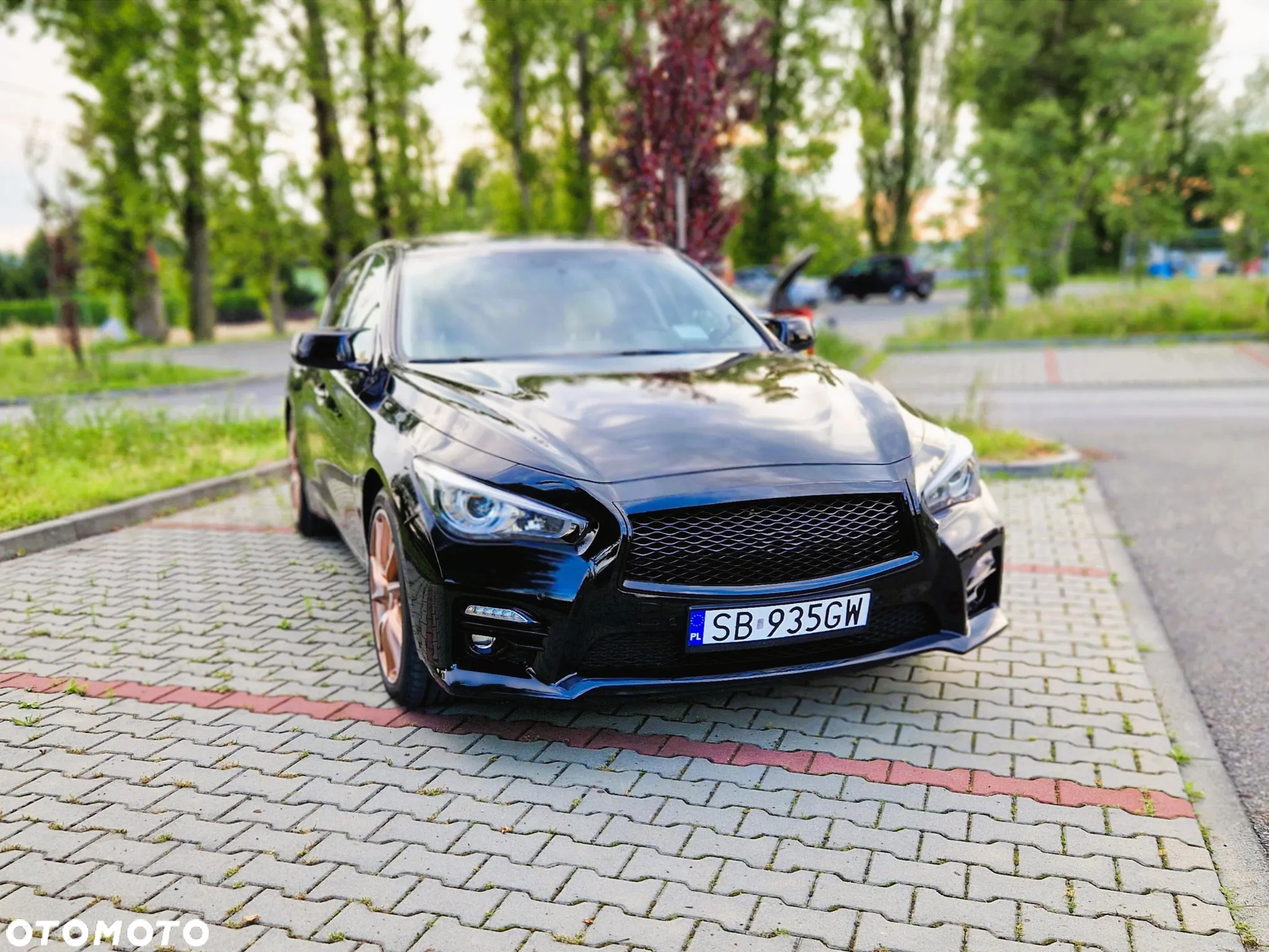 Infiniti Q50 - 8