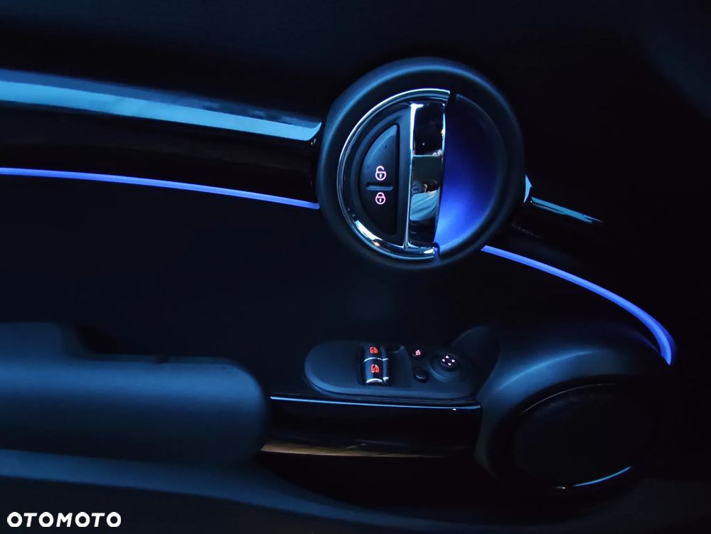 MINI John Cooper Works - 32