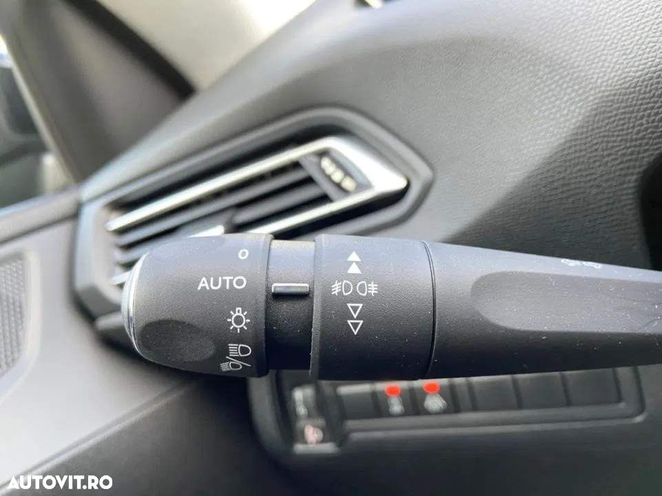 Peugeot 308 - 30