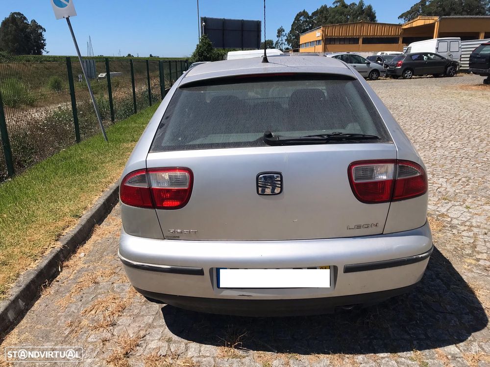 Seat Leon 1.4 16V 5P 2001  - Para Peças - 4