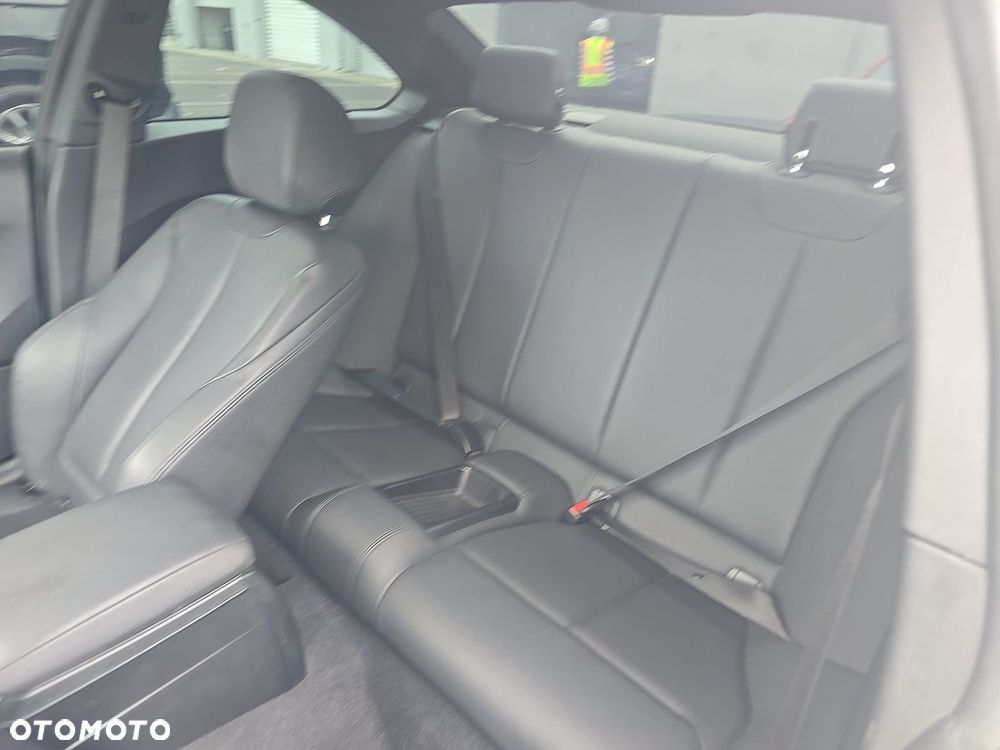 BMW Seria 2 M240i - 11