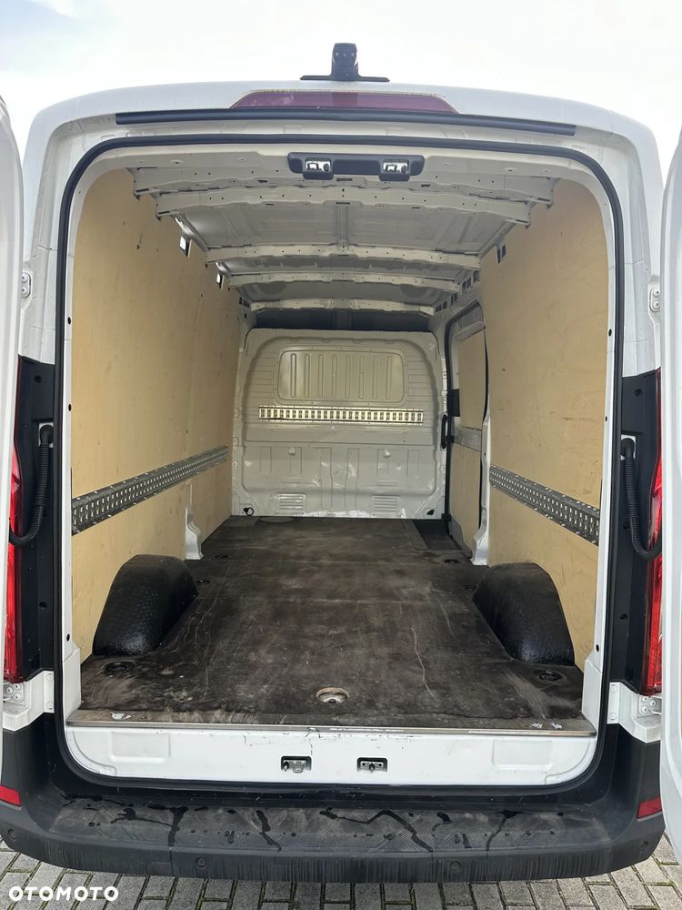 Maxus DELIVER 9 - 20