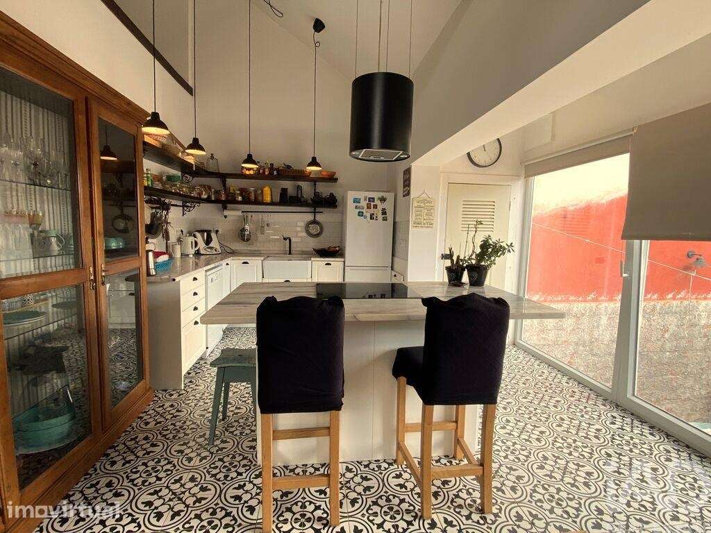 Casa / Villa em Dois Portos e Runa de 181 m2 - Grande imagem: 4/19