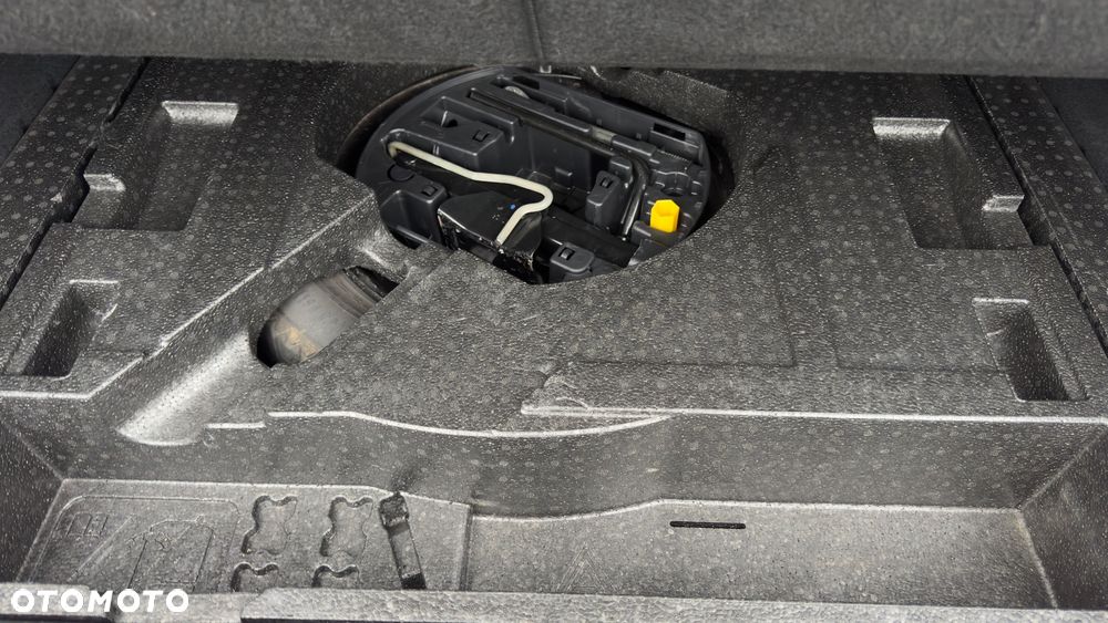 Peugeot 308 1.5 BlueHDi Active Pack Business S&S - 28