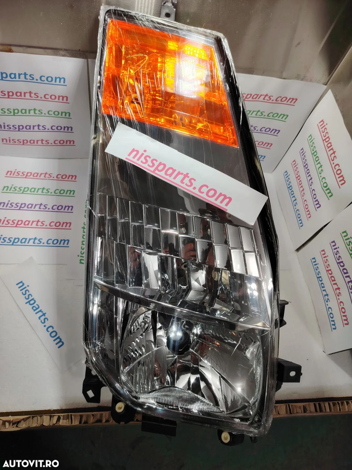 Far dreapta Nissan Cabstar Renault Maxity NT400 26010LC60A 5001872437 - 1