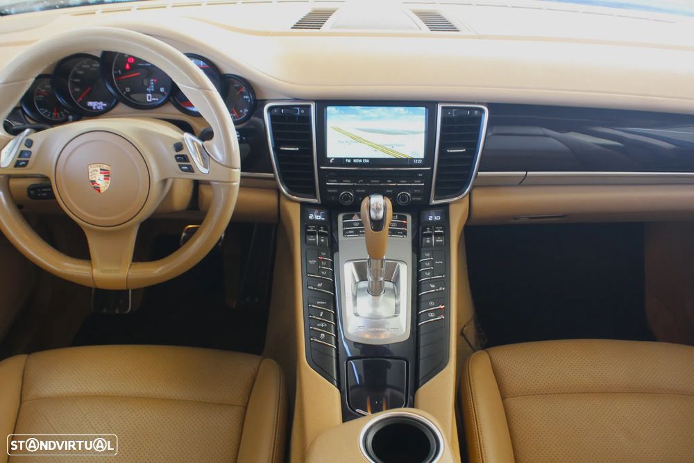 Porsche Panamera Platinum Edition - 38
