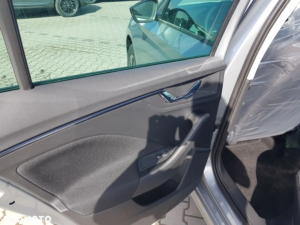 Skoda Kamiq 1.5 TSI Drive DSG - 12