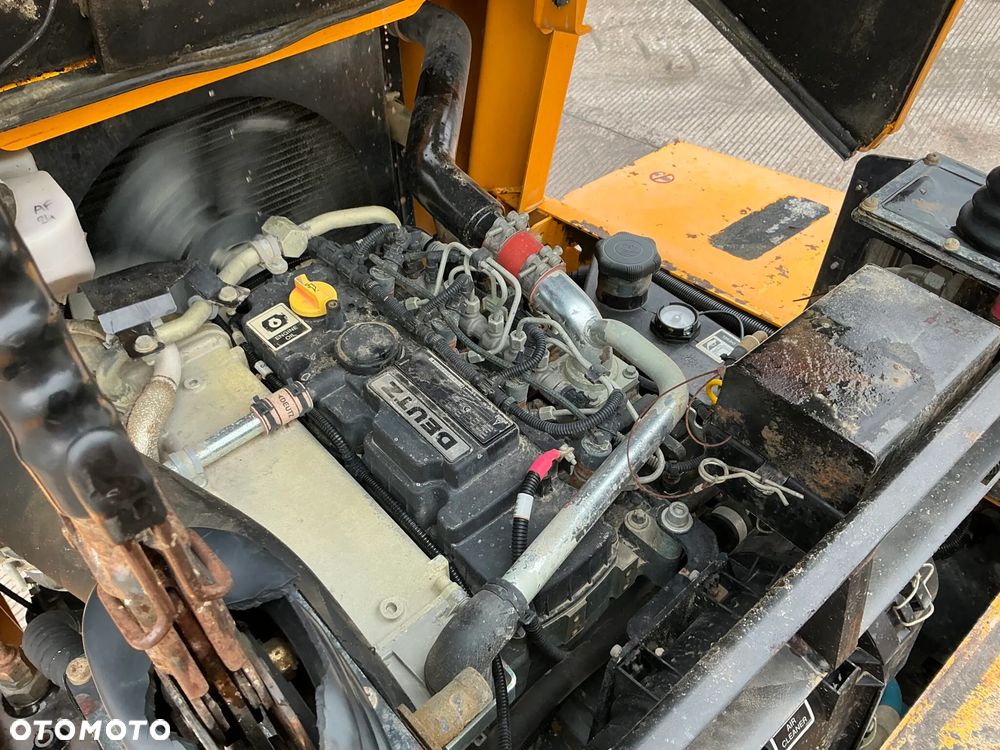 Thwaites 6000Ton - 10