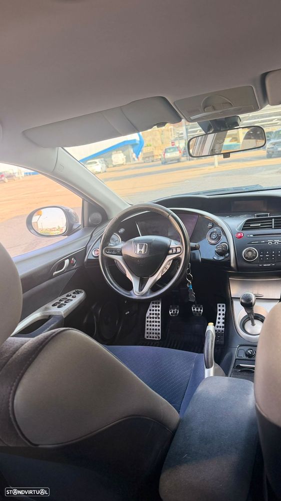 Honda Civic 1.8 Sport - 9