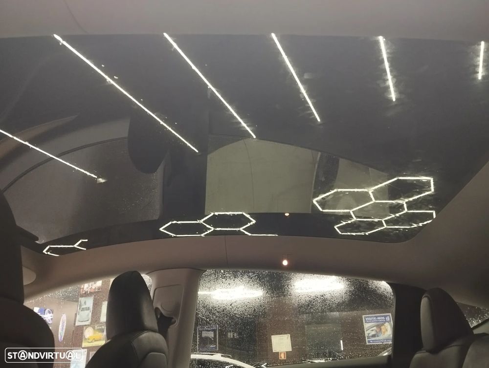 Tesla Model Y Long Range Tração Integral - 17