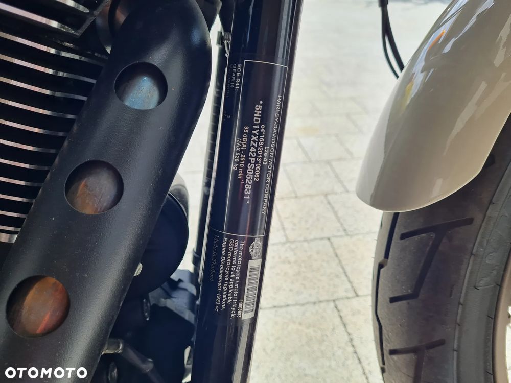 Harley-Davidson Softail Low Rider - 5