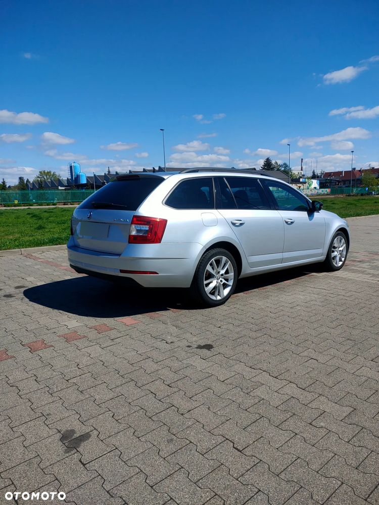 Skoda Octavia 1.6 TDI Style - 4