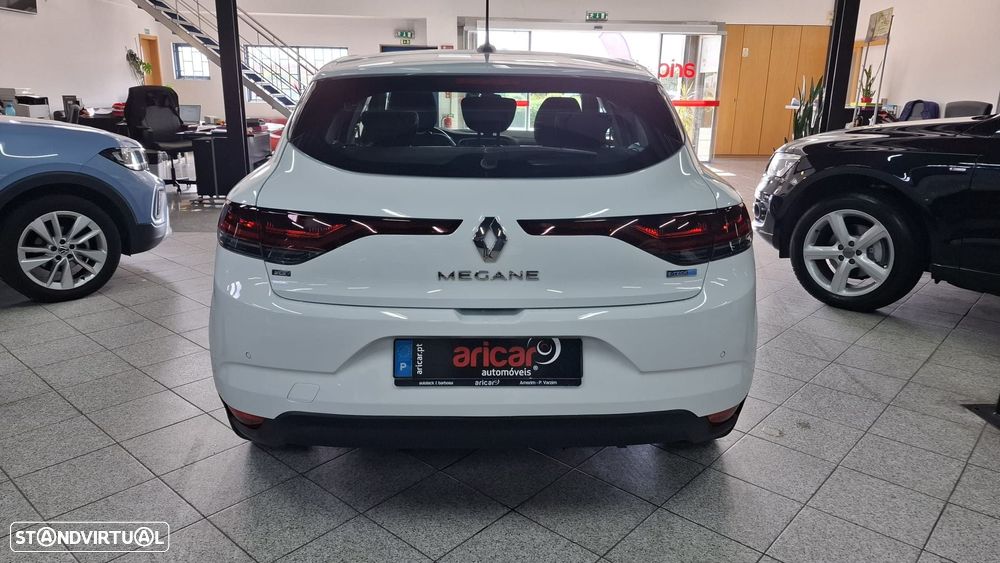 Renault Mégane - 5
