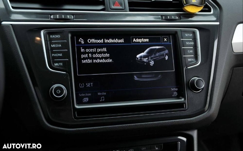 Volkswagen Tiguan 2.0 TDI 4Mot DSG Comfortline - 32