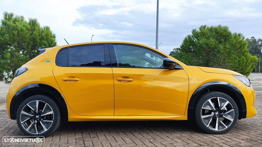 Peugeot e-208 50 kWh GT - 3