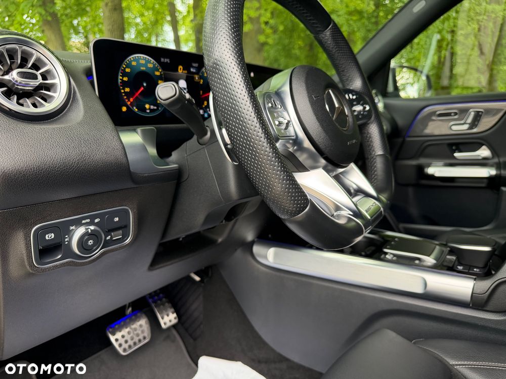 Mercedes-Benz GLB AMG 35 4Matic AMG Speedshift DCT 8G - 21