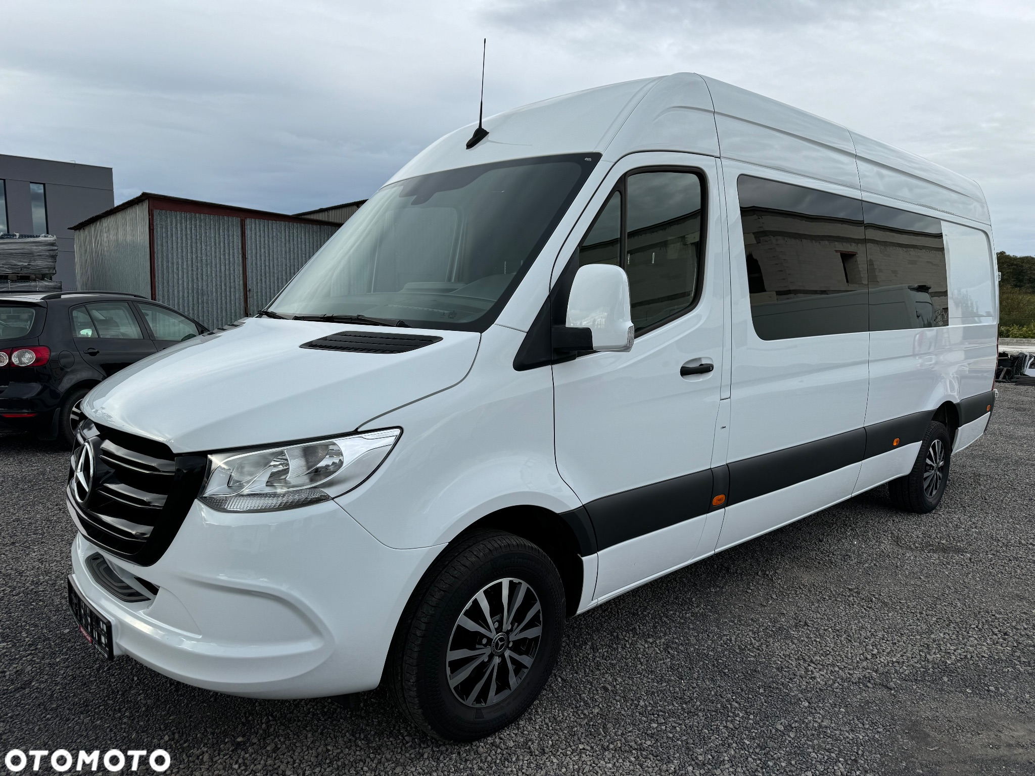 Mercedes-Benz Sprinter - 2