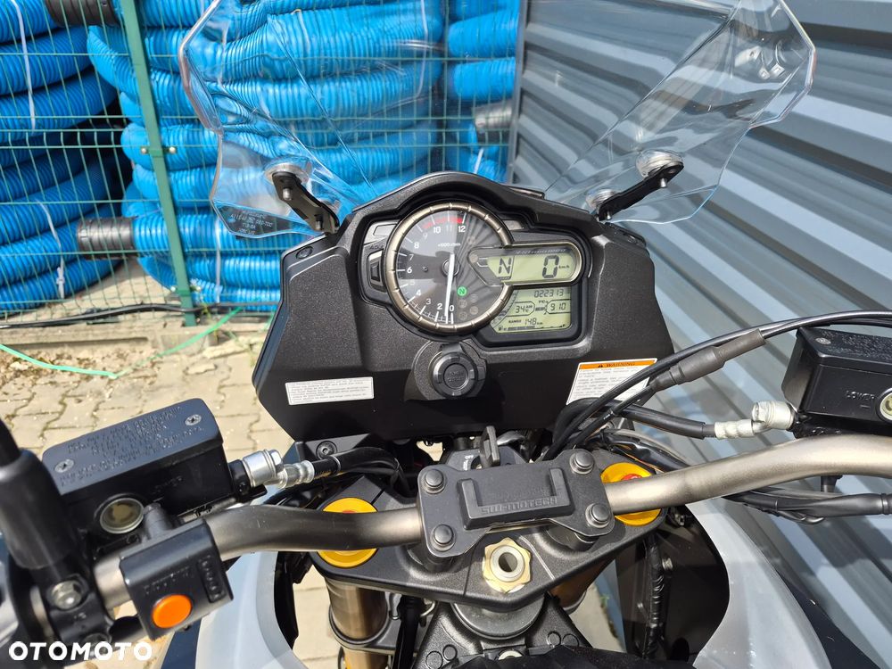 Suzuki DL - 21