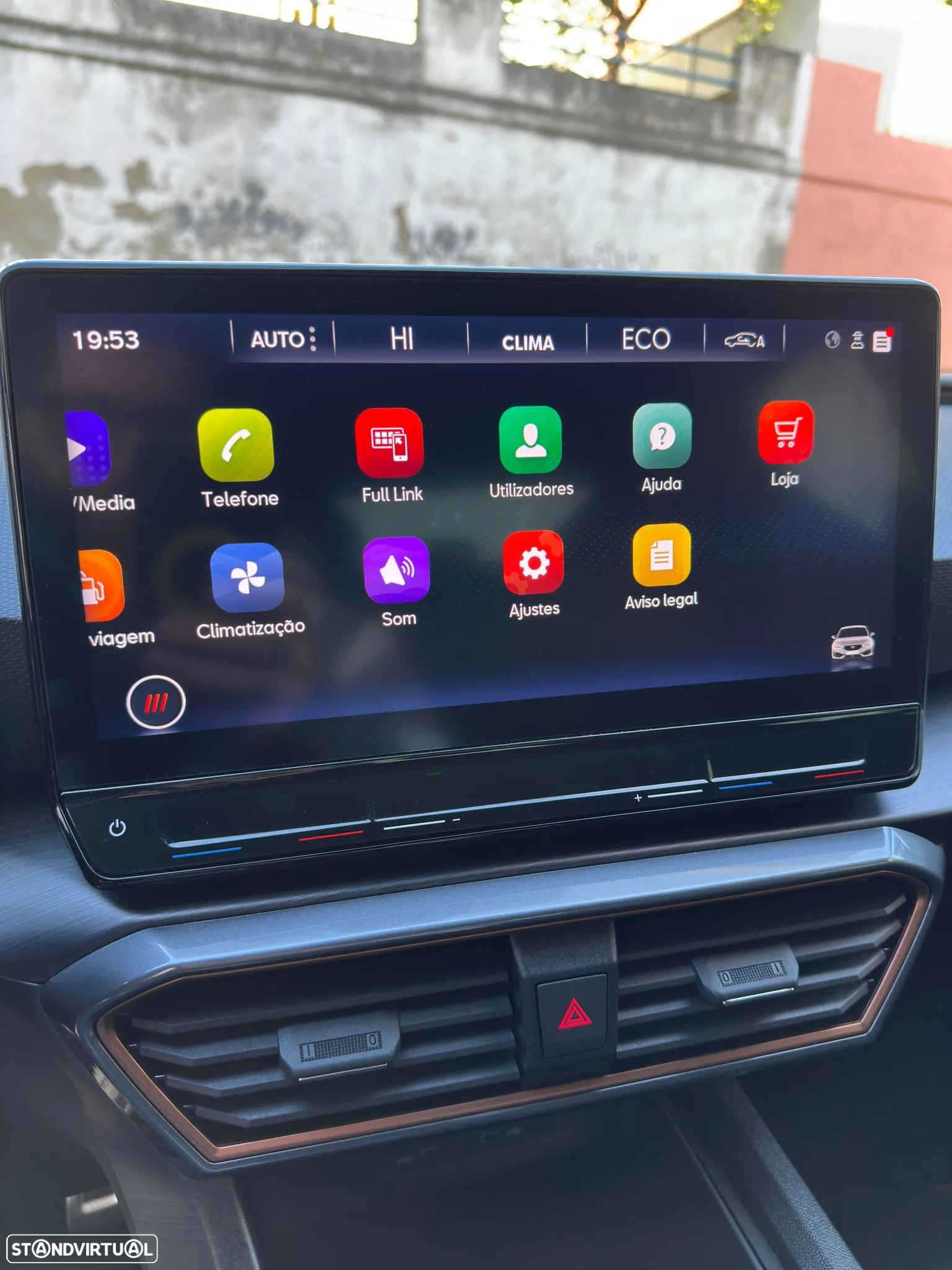 Cupra Leon 1.4 e-Hybrid MID DSG - 23