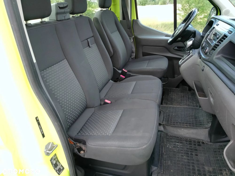 Ford Transit - 24