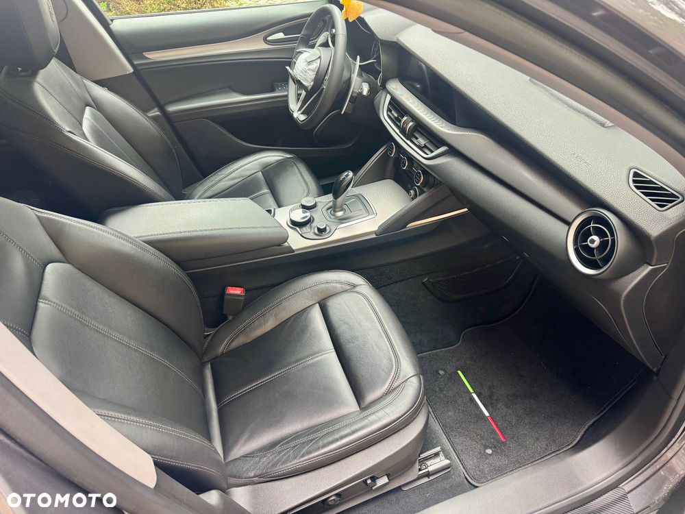 Alfa Romeo Stelvio 2.0 Turbo Veloce TI Q4 - 6