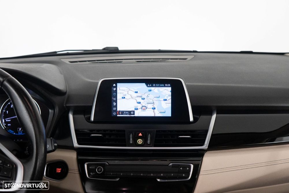 BMW 225xe Active Tourer Line Luxury - 22