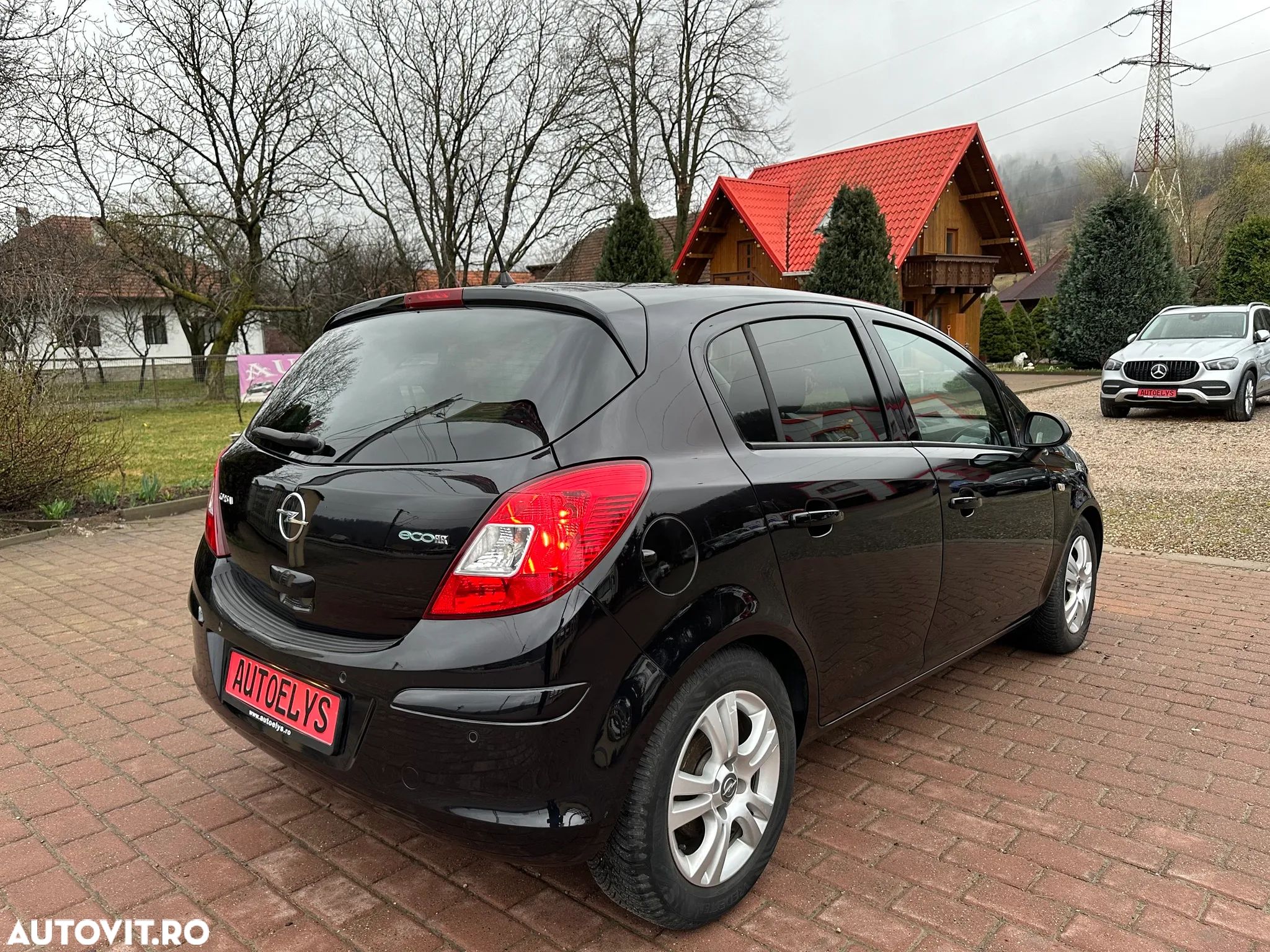 Opel Corsa 1.3 CDTI EcoFlex Cosmo - 1