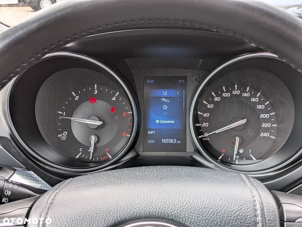 Toyota Avensis 2.0 D-4D Premium - 28