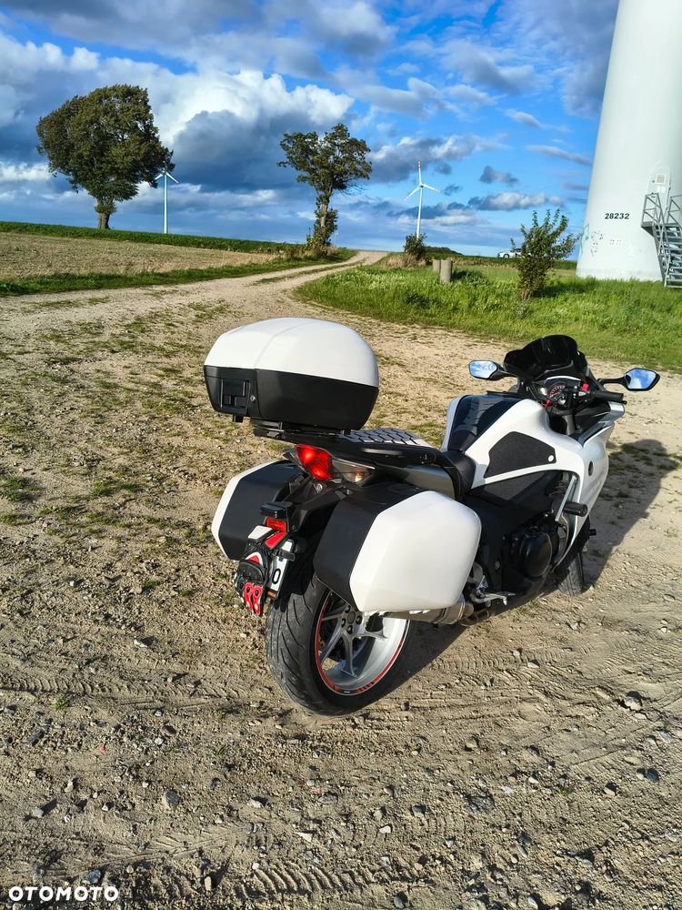 Honda VFR - 6