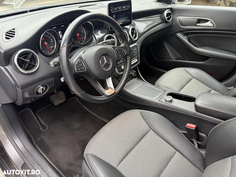 Mercedes-Benz CLA - 10