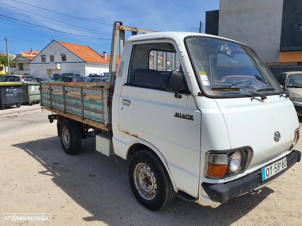 Toyota Hiace - 3
