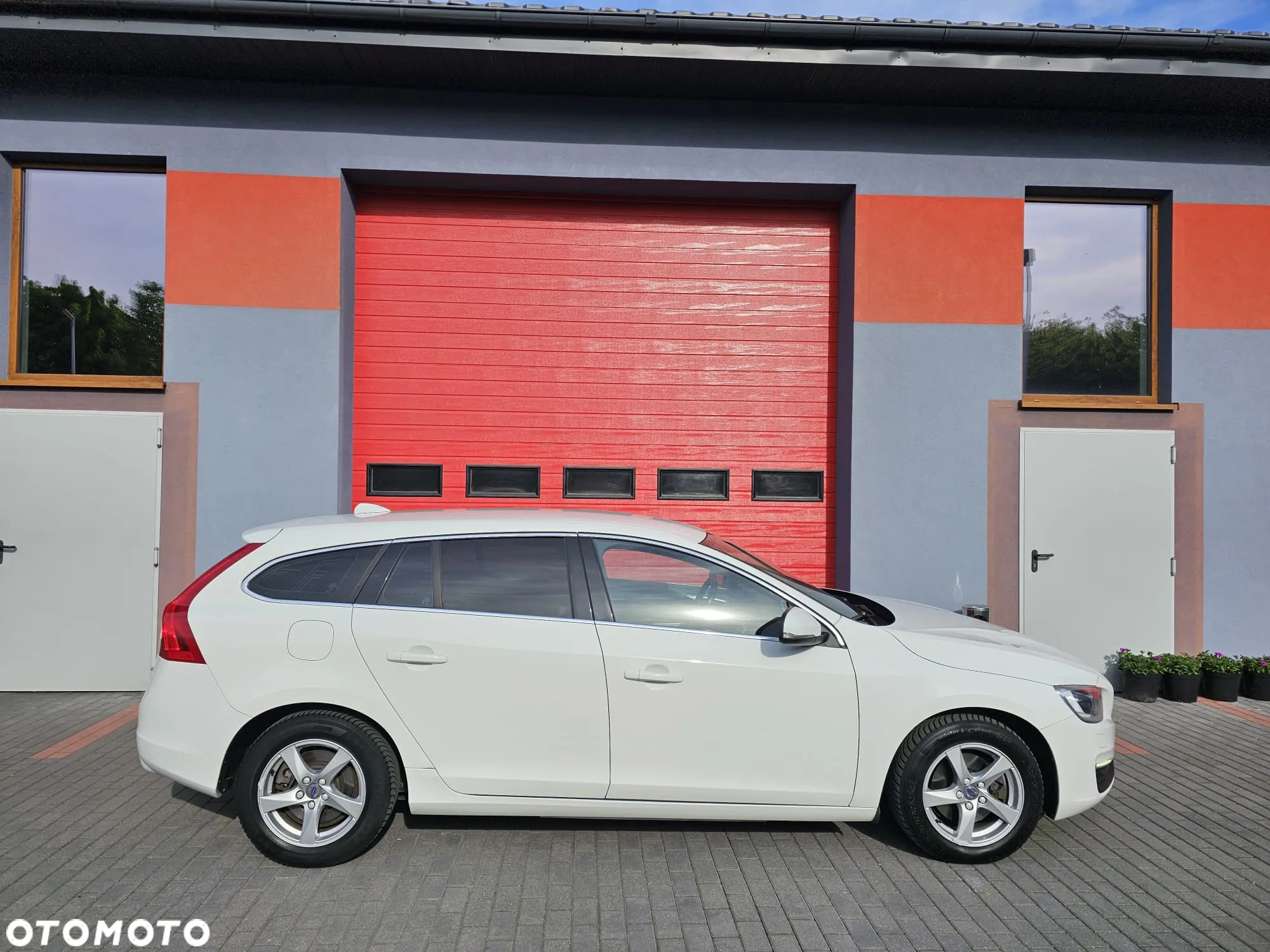 Volvo V60 D2 Drive-E Momentum - 15