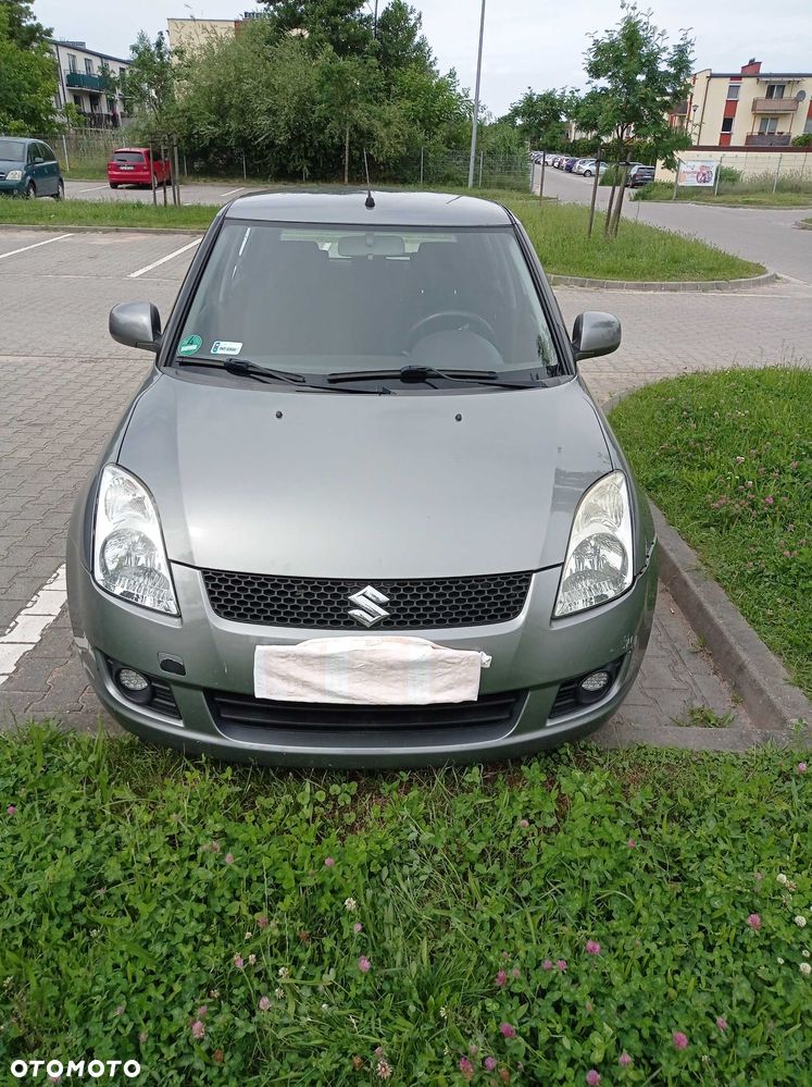 Suzuki Swift - 7