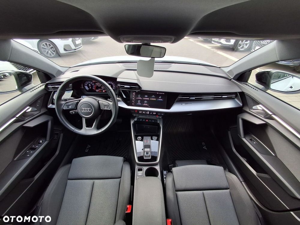 Audi A3 Sportback - 12