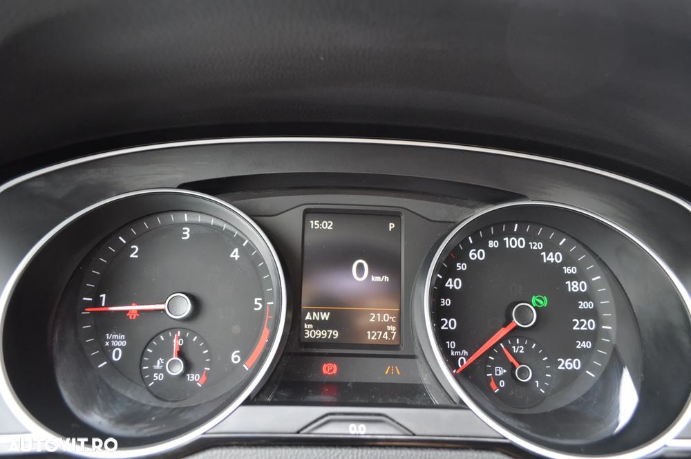 Volkswagen Passat 2.0 TDI SCR 4Motion DSG Highline - 26